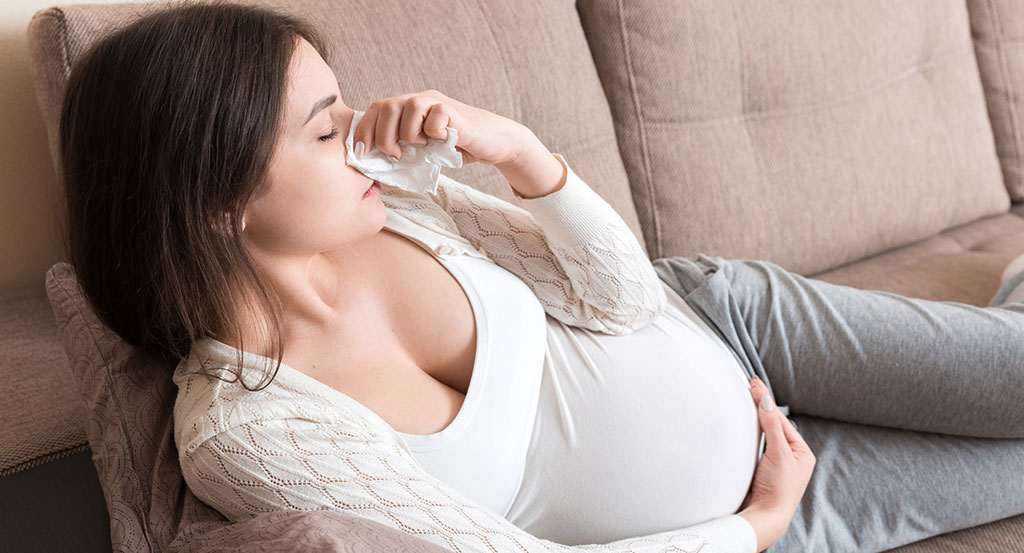 Как справиться с простудой во время беременности