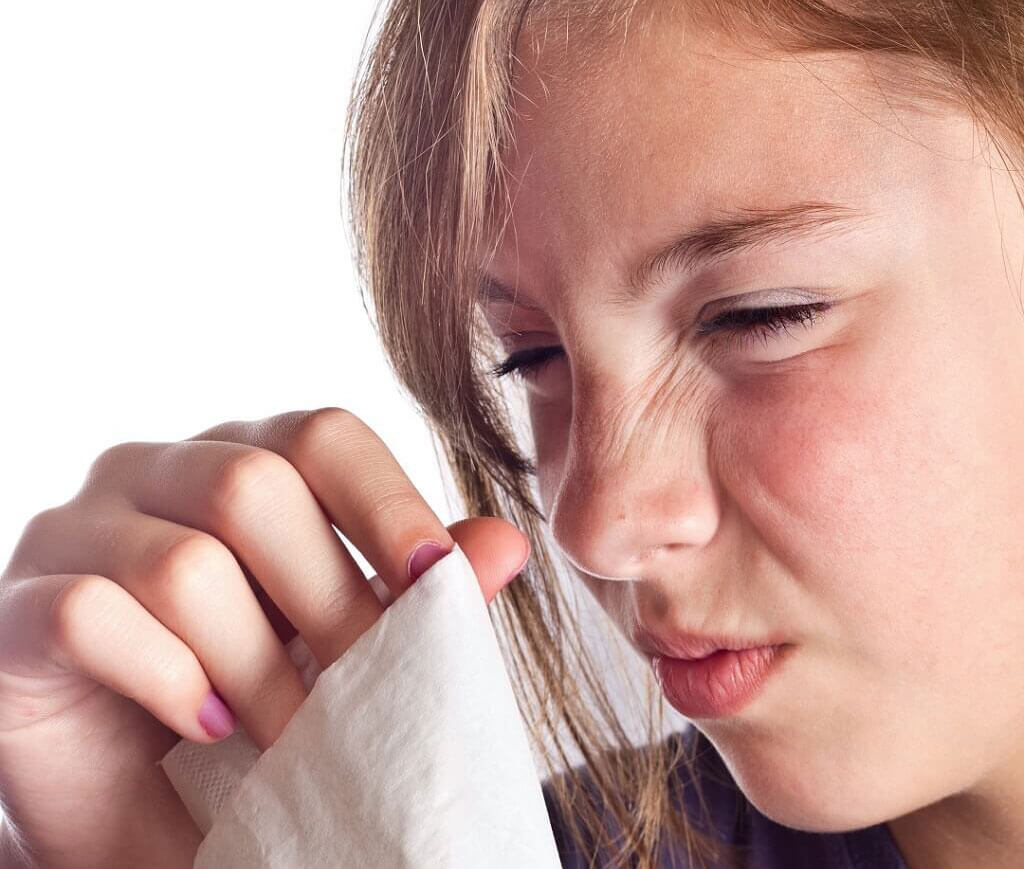 Зуд в носу: причины и лечение